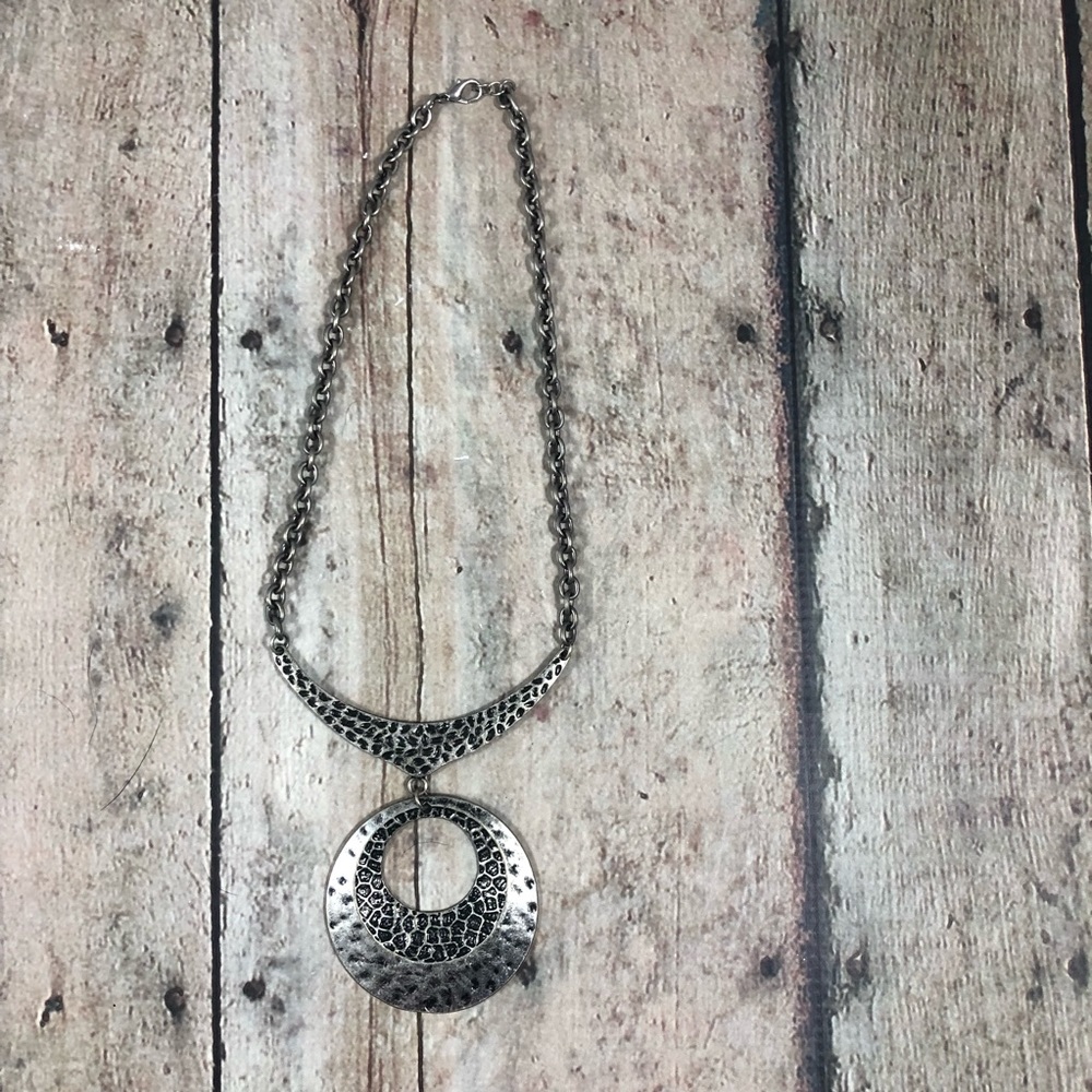 Aztec Style Silver Necklace - Picture 3 of 4